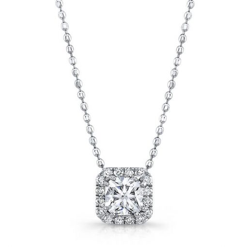 product image of halo diamond pendant from Ideal2