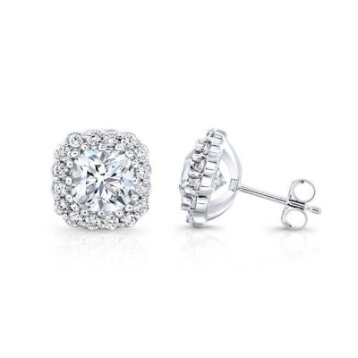 product image of halo diamond earring from Ideal2